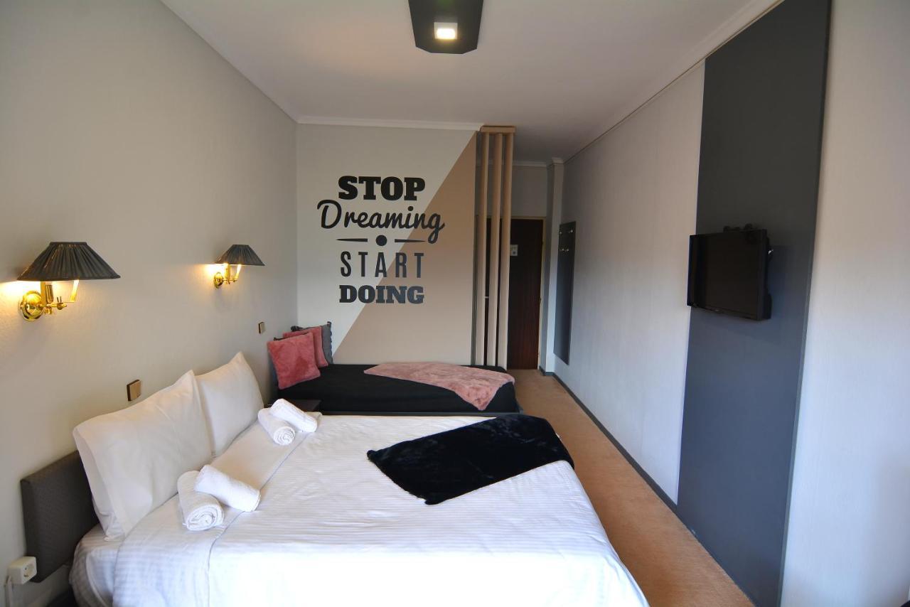 King Alexander Hotel Lerin Kültér fotó